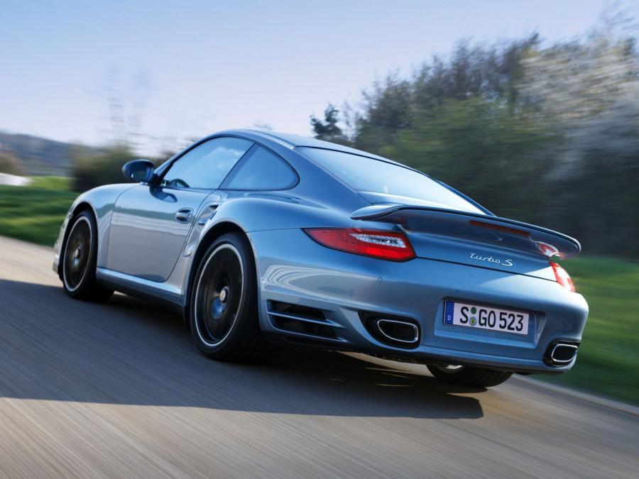  Porsche 911 Turbo S 2010 года  (фото 10 из 31)